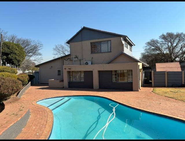 5 BEDROOM HOUSE FOR SALE IN HURLYVALE